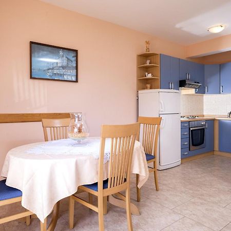 Apartments Zlata スタリー・グラード 部屋 写真