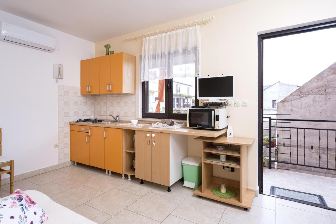 Apartments Zlata スタリー・グラード エクステリア 写真