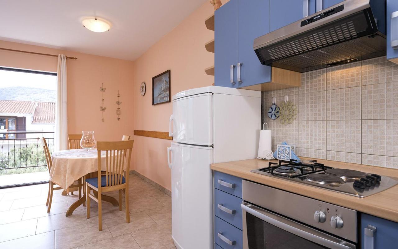 Apartments Zlata スタリー・グラード エクステリア 写真